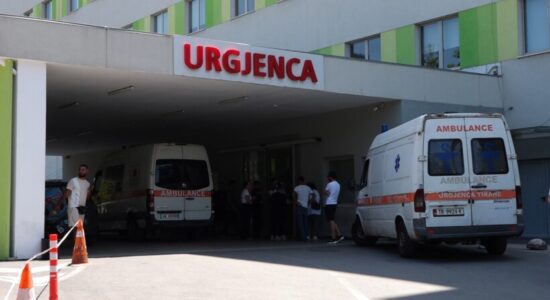 Protesta e djeshme në Tiranë, Ministria e Shëndetësisë: 23 të lënduar në total
