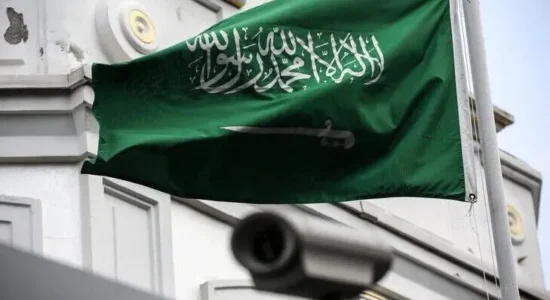 Arabia Saudite mohon raportimet për sulm vetëvrasës në Xhaminë e Madhe në Mekë