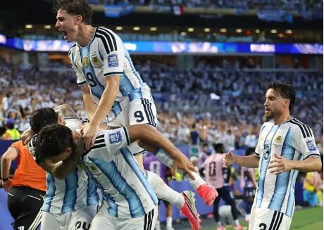 Argjentina nis epokën pa Mesin me spektakël, fiton 4-0 ndaj Bolivisë