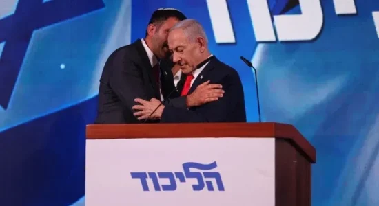 Zgjedhjet në Izrael: Blloku i Netanyahut siguron 56 vende me gjysmën e votave të numëruara