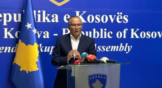 Hamza refuzon ofertën e Kurtit: Jo president pa marrëveshje
