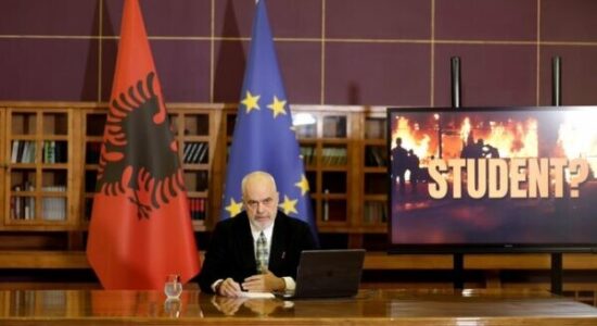 “S’janë studentë”, Rama lexon emrat e të arrestuarve gjatë protestës: Të gjithë me precedentë kriminalë