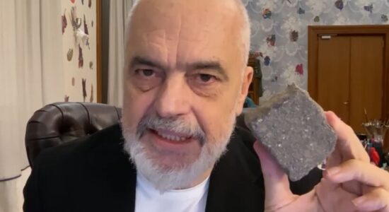 “Nuk më mundni dot me zgjedhje”, Rama: Nga vezët dhe uji kaluat te gurët, shteti nuk dorëzohet para kësaj