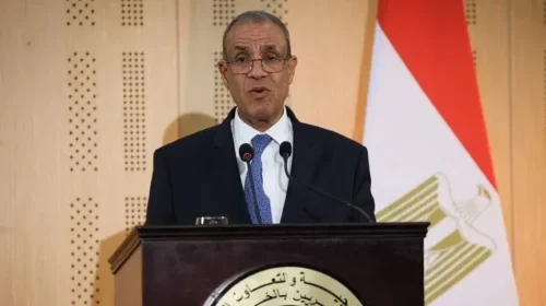 Egjipti zotohet për “çdo lloj mbështetjeje” për Arabinë Saudite pas sulmeve të grupit Huthi