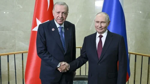 Erdogan dhe Putin diskutojnë mbi marrëdhëniet Turqi-Rusi dhe sigurinë në Detin e Zi
