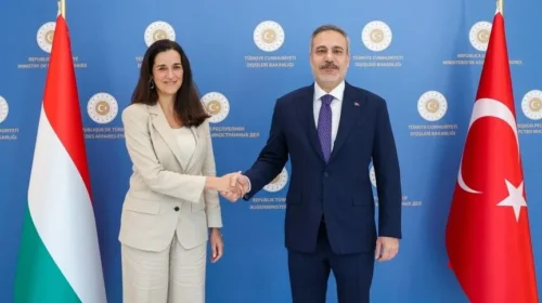 Fidan: Turqia përfundon përgatitjet për paraqitjen e marrëveshjes së mbrojtjes së Mekës në parlament