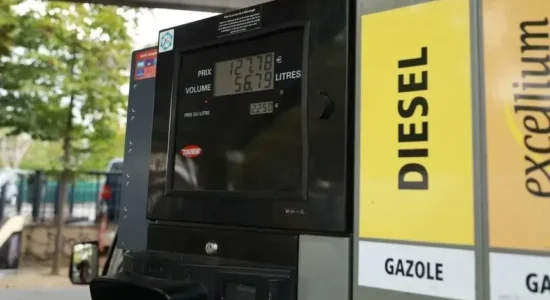 Trump thotë se Rusia do të furnizojë me naftë dizel tregjet amerikane dhe ato globale