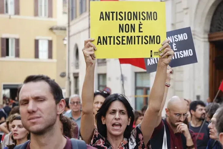 Raportuesja e OKB-së kritikon projektligjin e diskutueshëm të Italisë për antisemitizmin