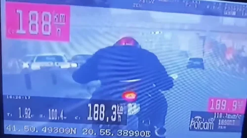 Drejtonte motoçikletën me shpejtësi prej 188 km/h, privohet nga liria 27 vjeçari nga Gostivari