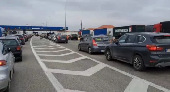 Mbi një orë pritje në Tabanoc, vonesa edhe në Bllacë dhe Deve Bair