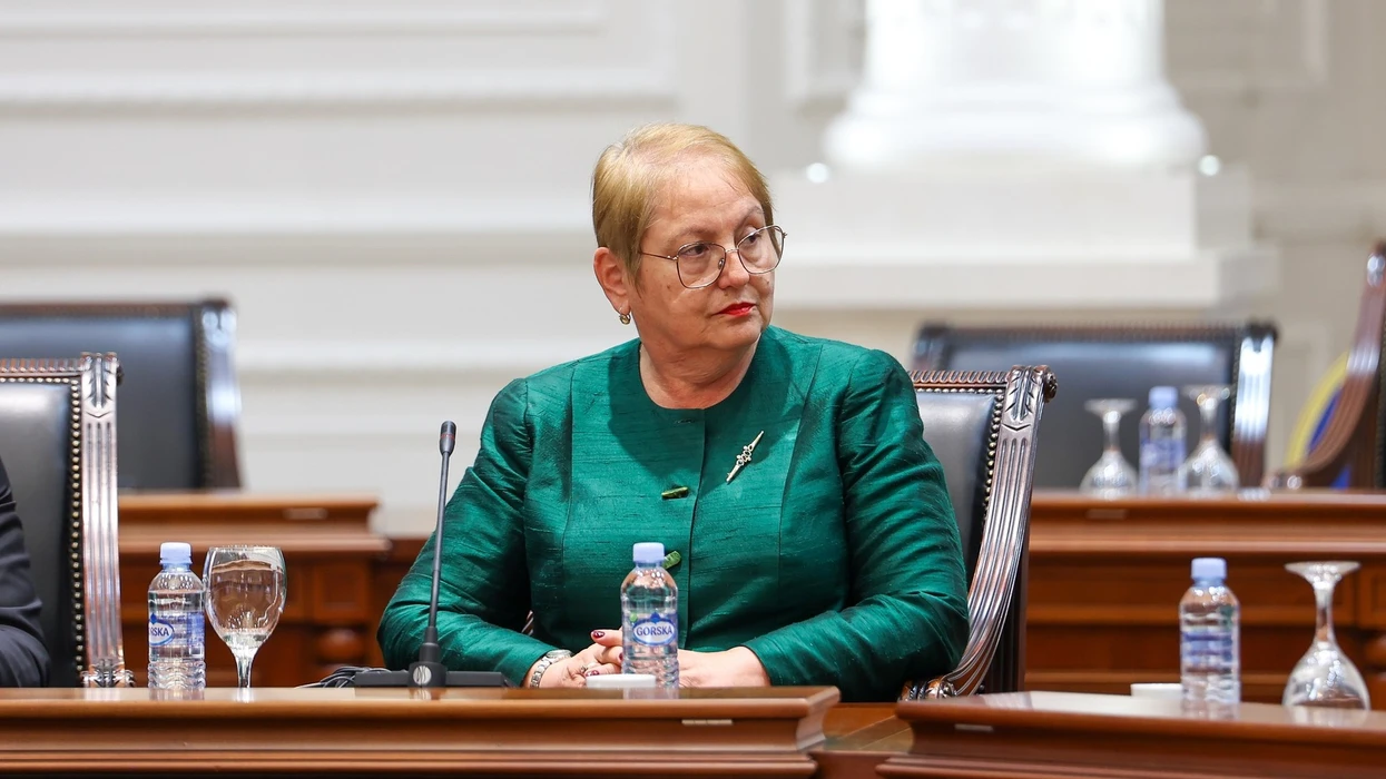 Janevska: Të gjitha reformat janë urgjente, po punojmë për përmirësimin e cilësisë së arsimit dhe harmonizimin e tij me tregun e punës