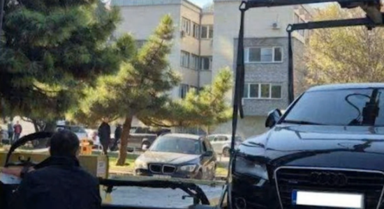 “Merimanga” në aksion, largohen 135 makina në Qendër të Shkupit