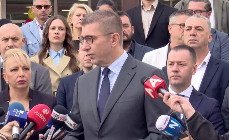 (VIDEO) Premtim i kryeministrit, nuk pritet të ketë shtrenjtim të energjisë elektrike deri në fund të vitit