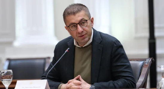 Mickoski: Le të mos jetë ky 11 Tetor vetëm një ditë përkujtimi, sepse liria është një vepër që çdo brez duhet ta vazhdojë
