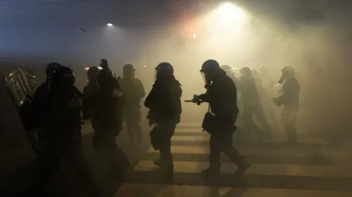 Itali, qeveria miraton dërgimin e 500 trupave policore në Milano pas protestave të dhunshme