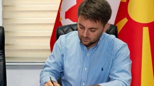 Sallë e re sportive në Medresenë “Isa Beu”, Elmazi: Të rinjtë meritojnë kushte më të mira