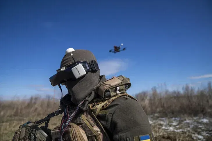 BE-ja i jep Ukrainës 3,2 miliardë dollarë për dronë, raketa dhe sisteme mbrojtëse ajrore