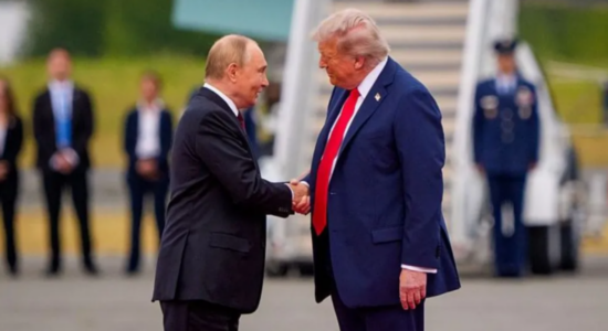 Zelensky kundër marrëveshjes Trump-Putin për naftën ruse: Po financoni një luftë që duhet të marrë fund