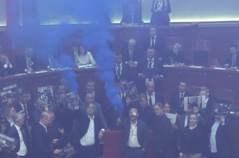Tensionet në Kuvend, PS kërkon përjashtimin me 10 ditë të Berishës! 60 ditë për 6 deputetët e PD-së