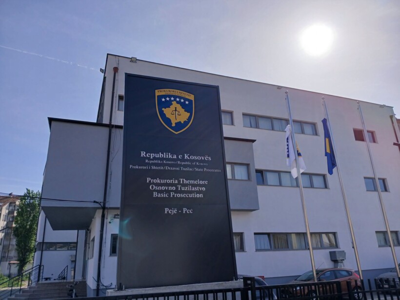 Prokuroria e Pejës kërkon një muaj paraburgim për burrin e Arlinda Zekajt