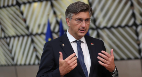 Kryeministri kroat ironizon Vuçiqin pasi Serbia i dërgoi notë proteste Kroacisë