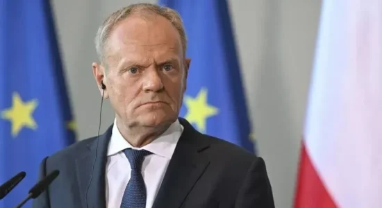 Polonia bën thirrje për sanksione më të ashpra kundër Rusisë për të penguar agresionin e mëtejshëm