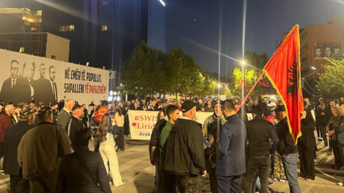 OVL-UÇK thërret protestuesit të mblidhen sot në sheshin e Prishtinës