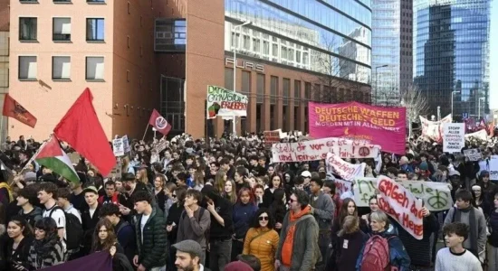 Organizata rinore e konservatorëve gjermanë kërkon dislokimin e ushtrisë në protestat studentore
