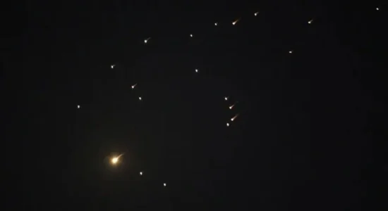 Koalicioni i udhëhequr nga Arabia Saudite njofton interceptimin e një rakete balistike të Huthive mbi Riad
