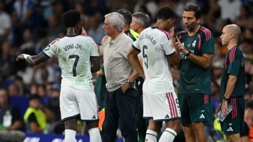 Mourinho jep përditësime për lëndimet në ekip përpara ndeshjes me Villarrealin