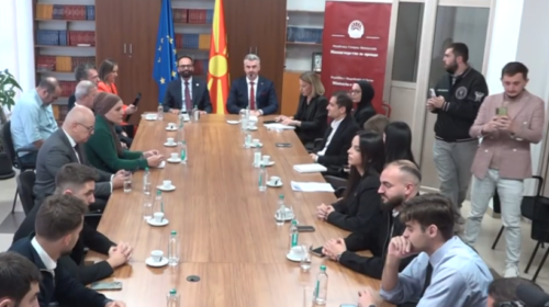 (VIDEO) Shasivari: 12 provime shqip, 2 maqedonisht, studentët: 100% shqip