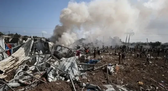 Ushtria izraelite djeg kampin e të zhvendosurve në Gaza, mbeten të pastrehë 800 palestinezë