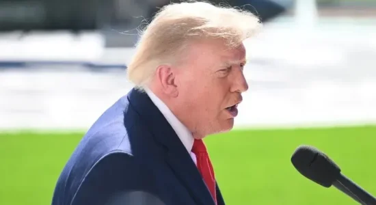 Trump zotohet se do ta godasë Iranin “shumë rëndë” nëse Teherani qëndron pas incidentit me fluturimin e Flydubait