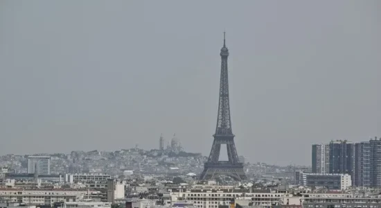 Gati 59.000 shtëpi mbeten pa energji elektrike pas stuhive në Francë