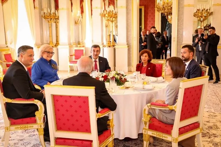 Siljanovska Davkova diskuton në Budapest për marrëdhëniet dypalëshe dhe integrimin evropian