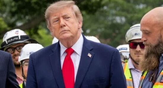 Trump: SHBA tërhoqi bombarduesit nga Britania pas një kërcënimi