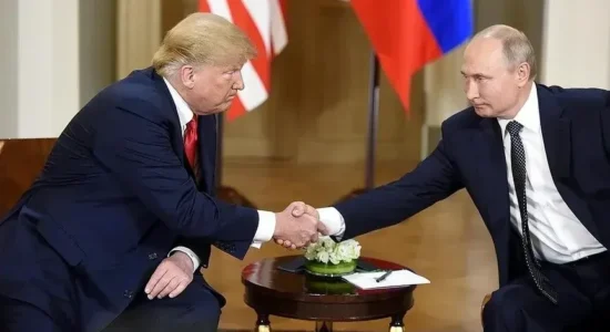 Trump paralajmëron se takimi me Putinin dhe Zelenskyyn do të organizohet “shumë shpejt”