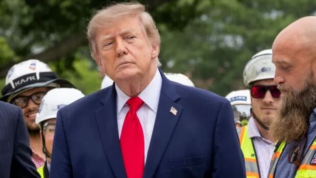 Trump: SHBA tërhoqi bombarduesit nga Britania pas një kërcënimi