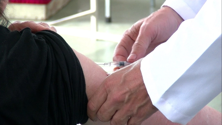 Mbi 70 mijë të regjistruar për vaksinim falas kundër gripit sezonal